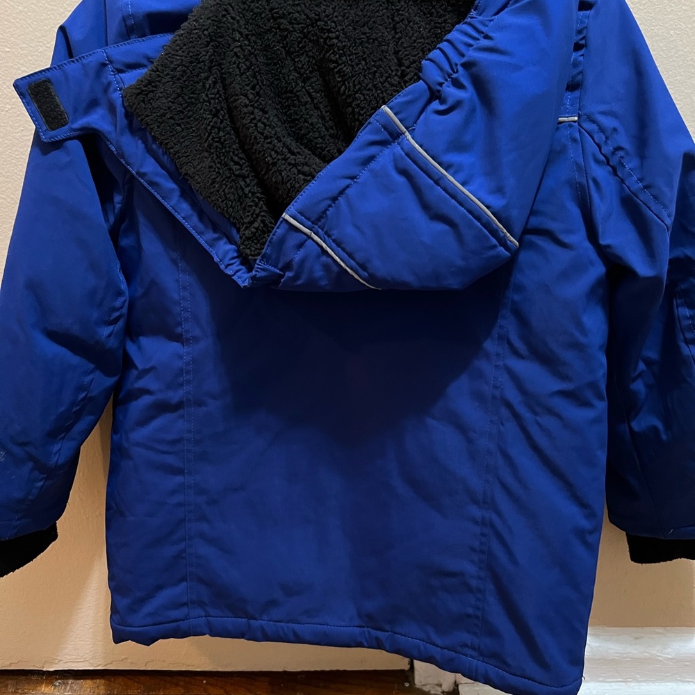 Winter jacket - Picture 3 of 3